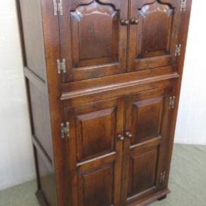 Titchmarsh & Goodwin Oak Drinks Cabinet